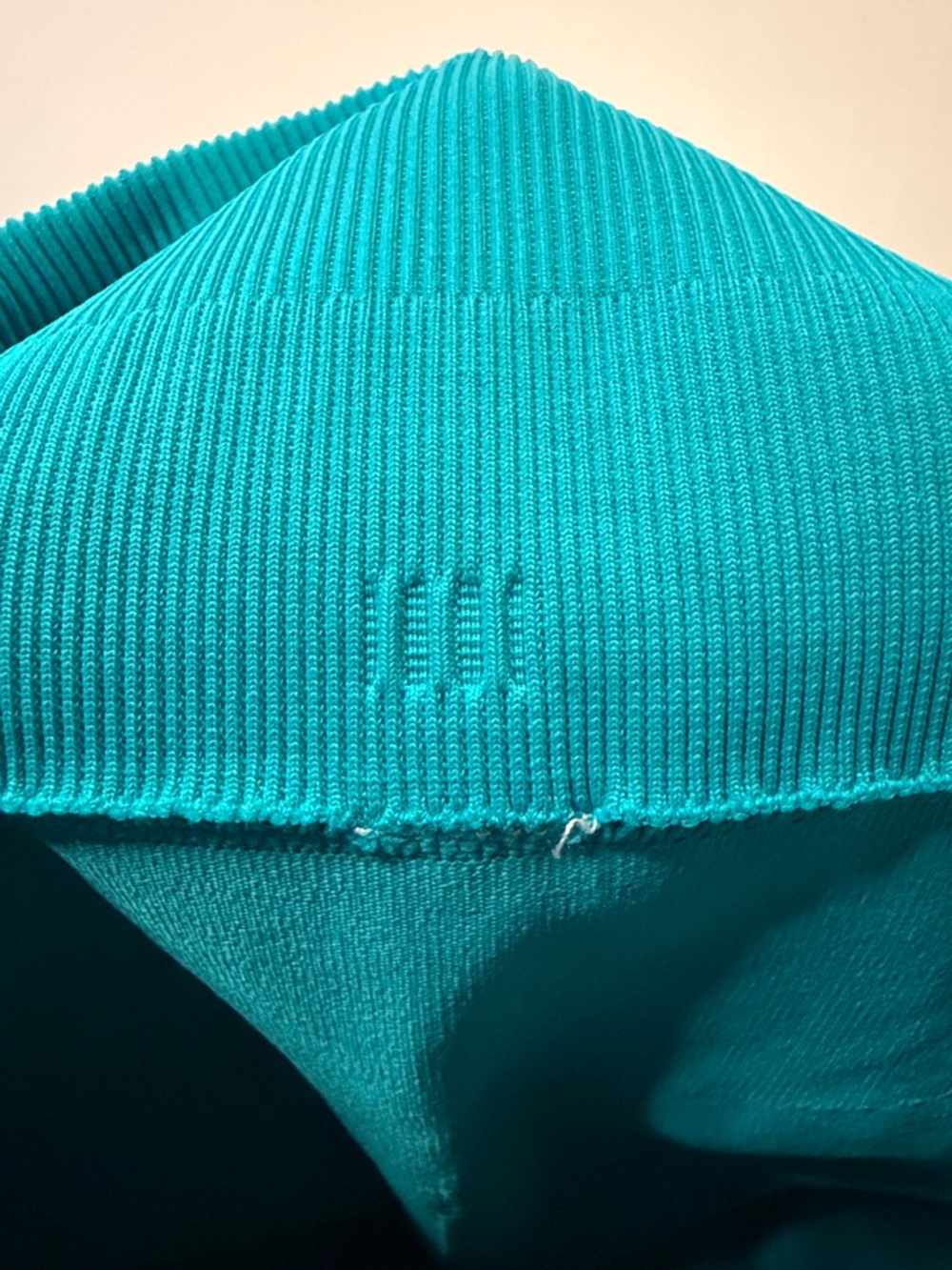 Lululemon Zone In Crop Leggings Peacock Teal Compression Seamless Approx SZ 4 - Picture 9 of 10